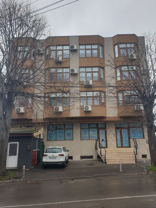 Clădire de închiriat zona Trocadero - Tomis  D-P-3Et 6900 euro