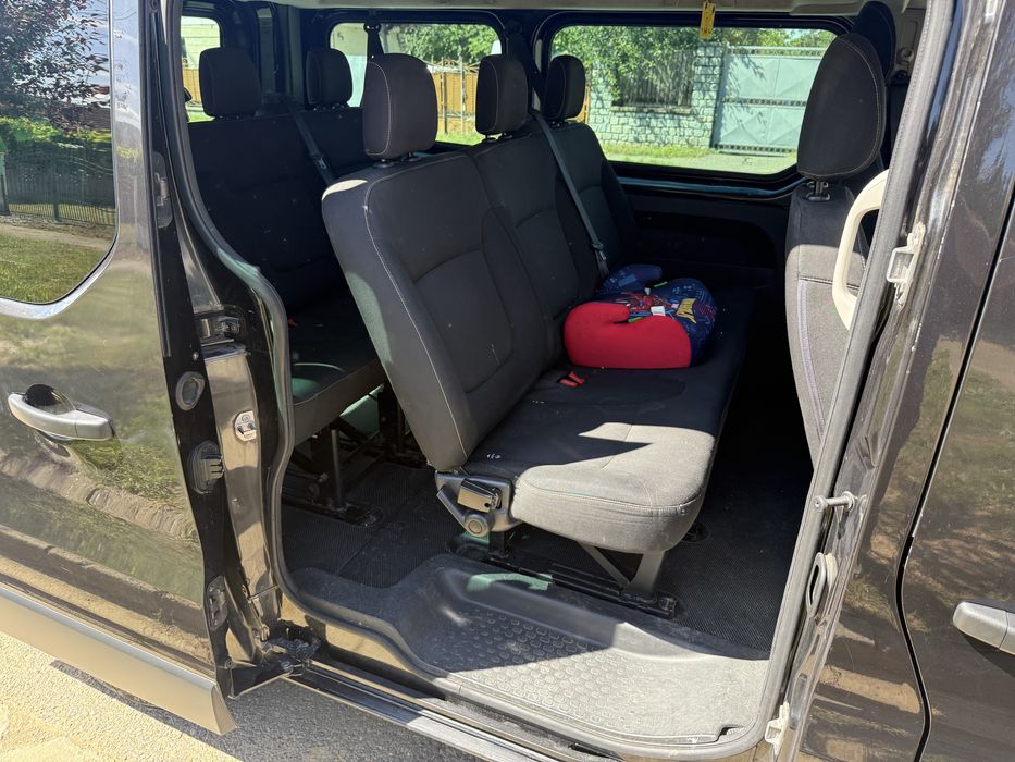 Renault Trafic de persoane!