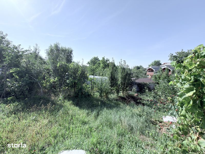 Loc de casa zona Bucovina cu casa batraneasca