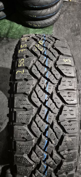 255 75 17 O bucata Goodyear m+s