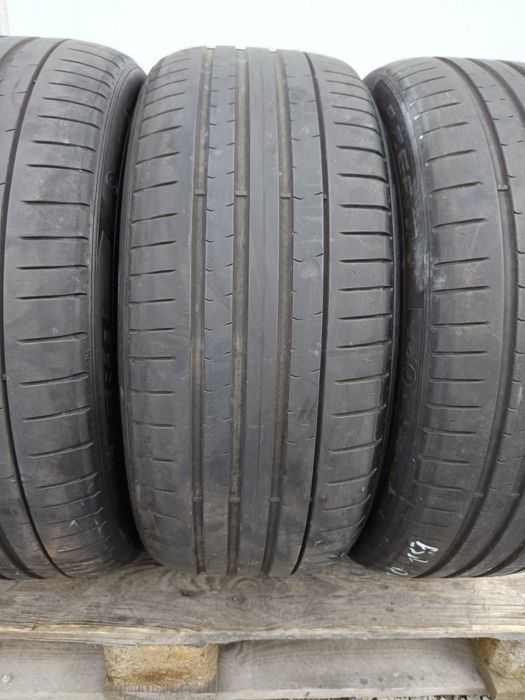 225 40 R 19 93 Y PIRELLI Дот 3318