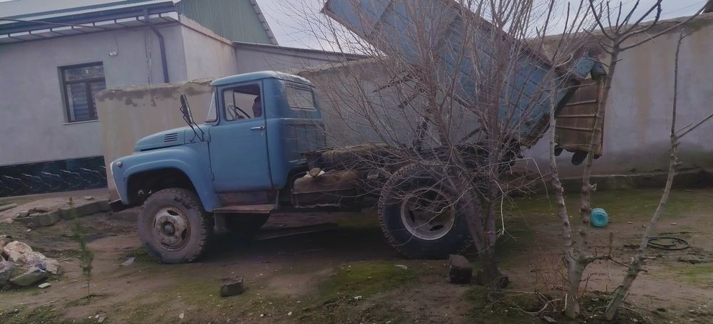 Зил 1988 йил   сотилади