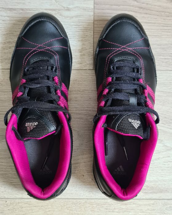 Adidas Yatra dama