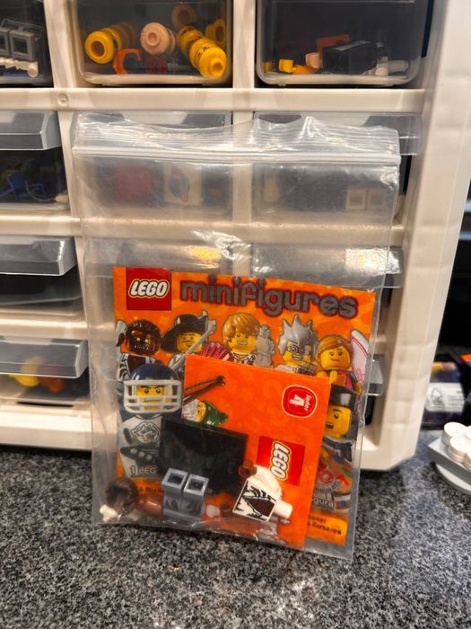 Лего фигурка по 4 серии