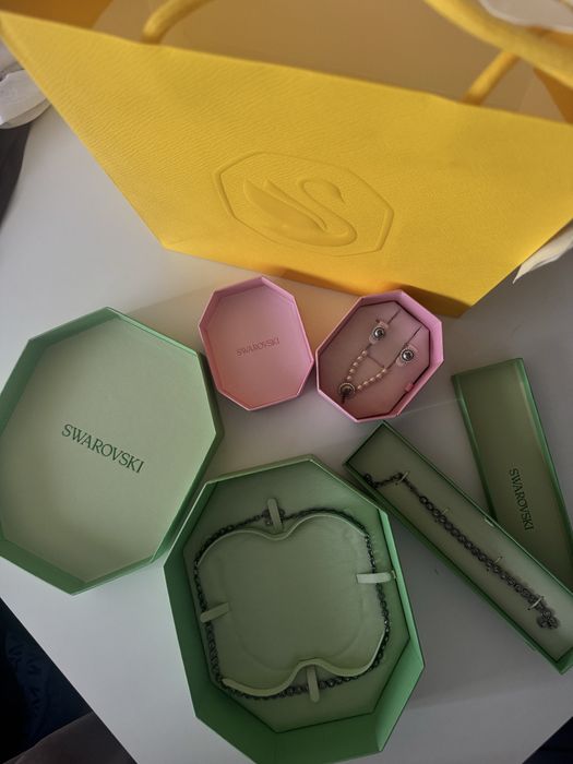 Бижута на Swarovski с гаранция