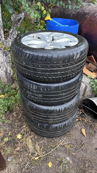 Шины в комплекте