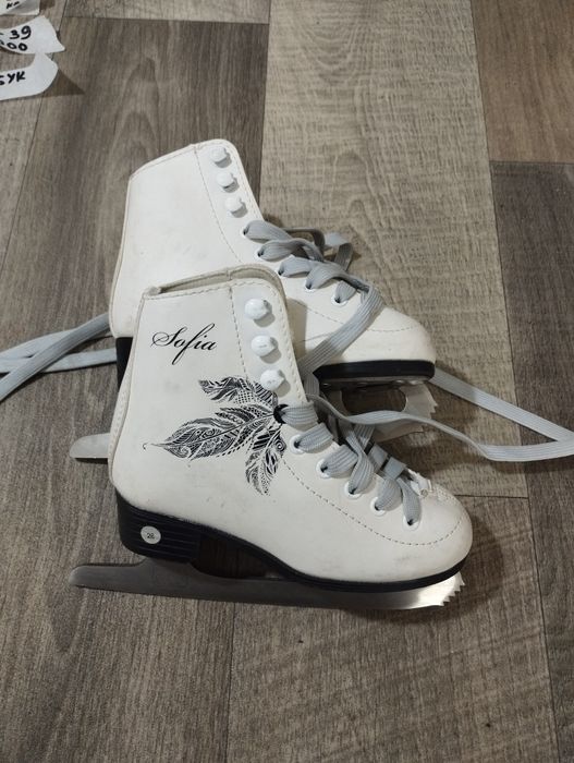 Коньки детские фигурные