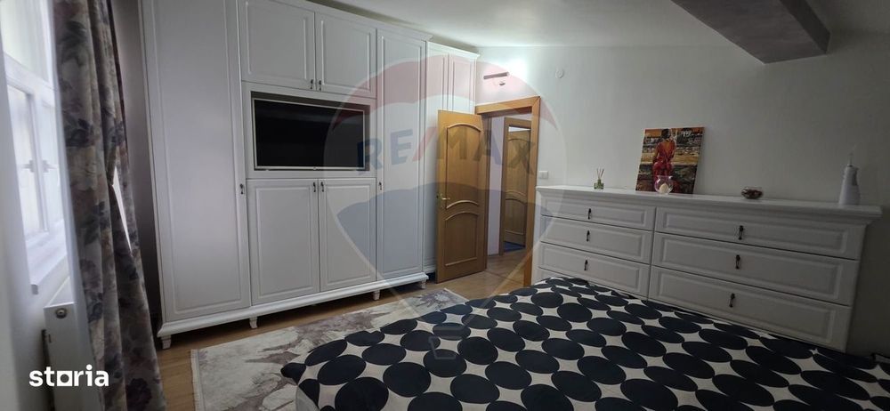Vila cu 5 camere de vanzare in micro 3 Targoviste