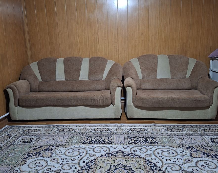 Диван в хорошем состоянии