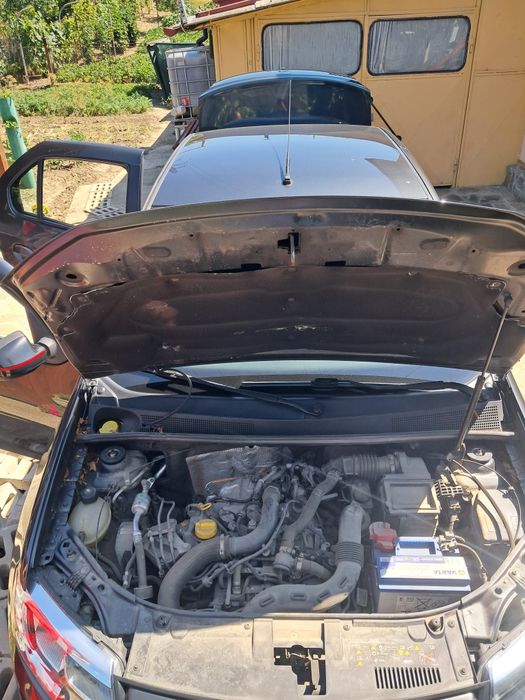 Dacia Logan Prestige 0,9 TCe 90 CP -2019 - 90000 km . Unic proprietar , revizii la reprezentanta