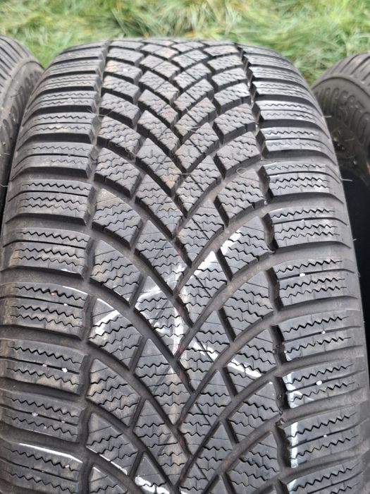 Set anvelope iarna  205 55 17 bridgestone  dot  29 2020