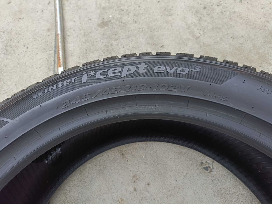 O anvelopa iarna 245 45 19 hankook winter I*cept evo3 profil 7,5 mm