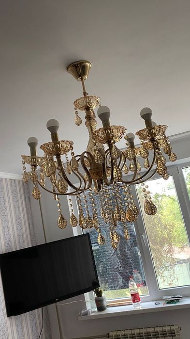 Продам люстру в хорошем состоянии