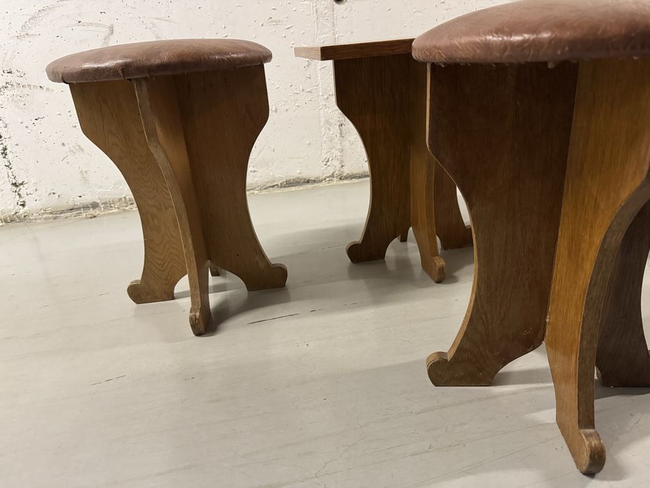 Set 3 taburete plus 2 masute