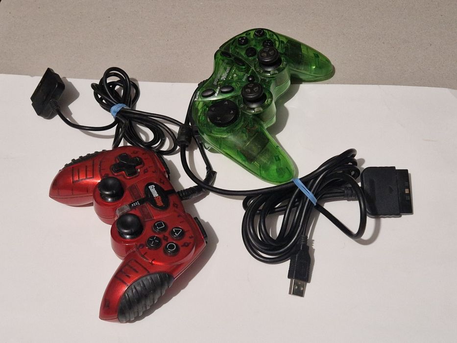 Controler  / joystick  / maneta pentru jocuri