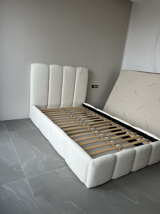 Единично легло 120/200