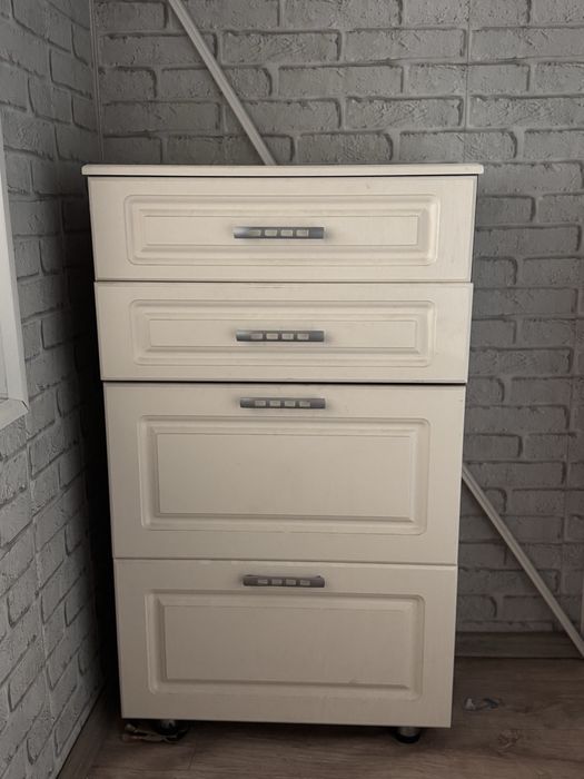 Продам камод не дорого!