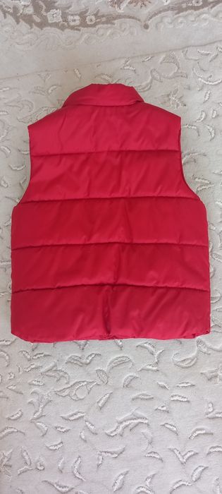 Запазено елече H&M