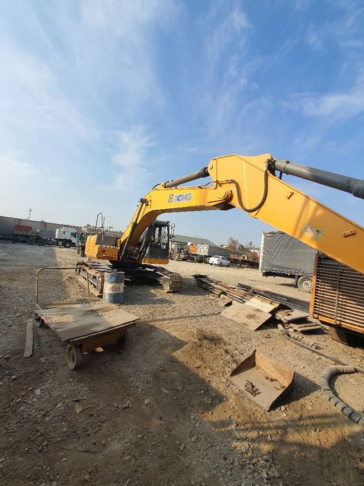 Экскаватор XCMG XE260C