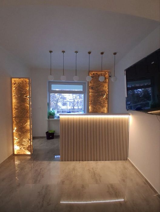Clădire premium renovată 2025 – 8 cabinete, teren propriu, zona centrală Brașov