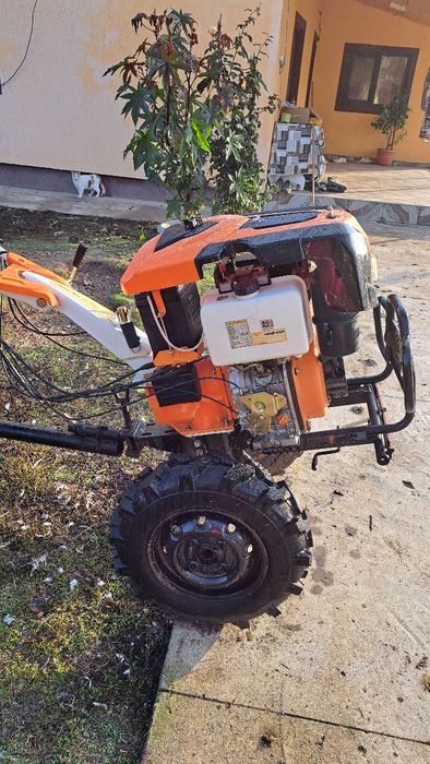 Motokultor Ruris  Dizel 12 caii  functoioneaza  perfect
