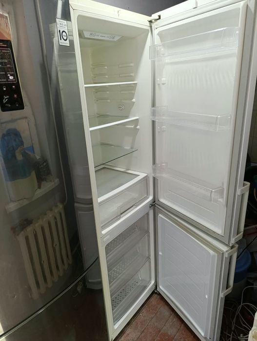 Продам холодильник отлично работает очень хорошо охлаждает