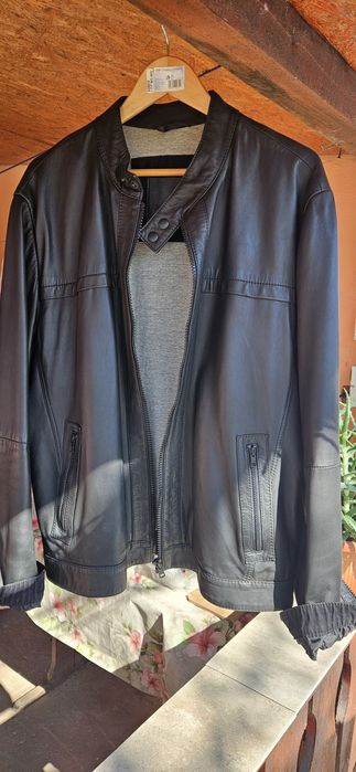 Geacă piele in stare foarte bună purtată foarte puțin  cumpărată Franț