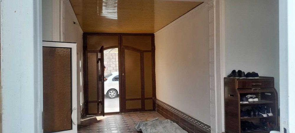 Ховли сотилади 4 сотих 3 хона, Андижон шахар, Пистамозорда.