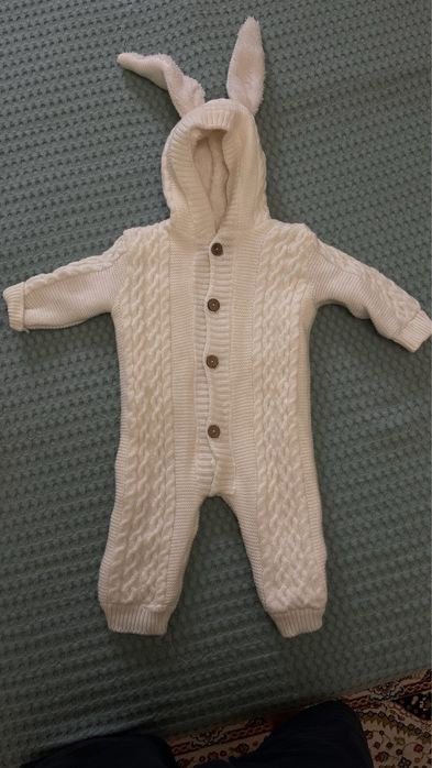Продам комбинезон для новороденного