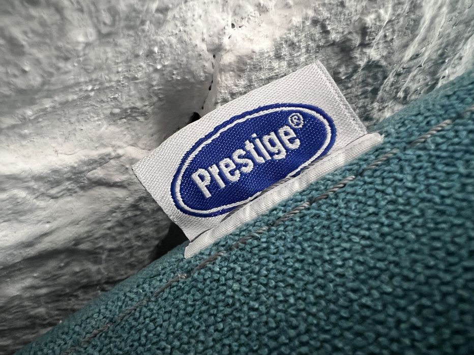 Set Living (canapea extensibila+măsuță+covor+taburet)