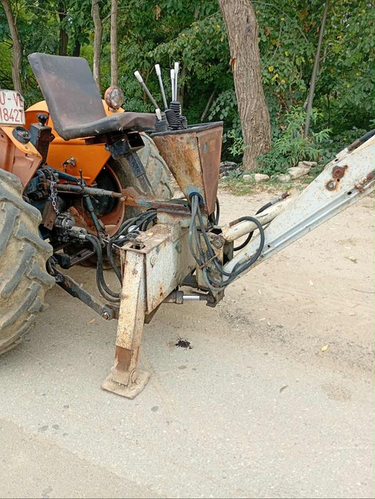 Brat de sapat in tiranti