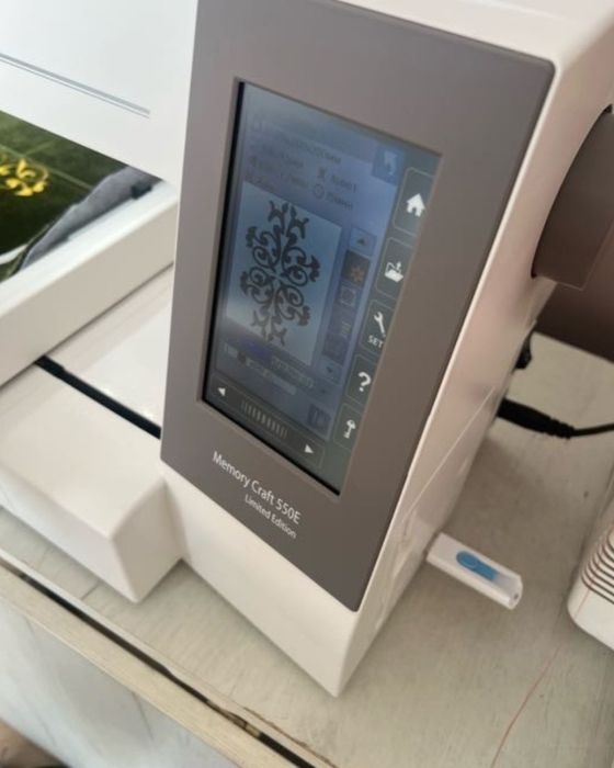 Вышивальная машина