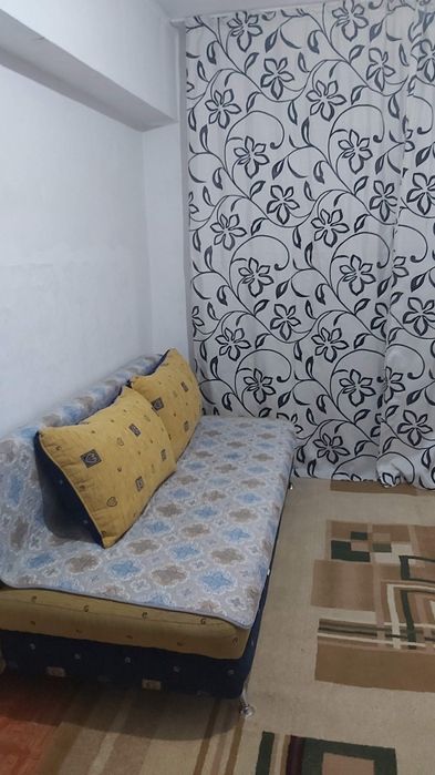 Продам диван 15000 тг