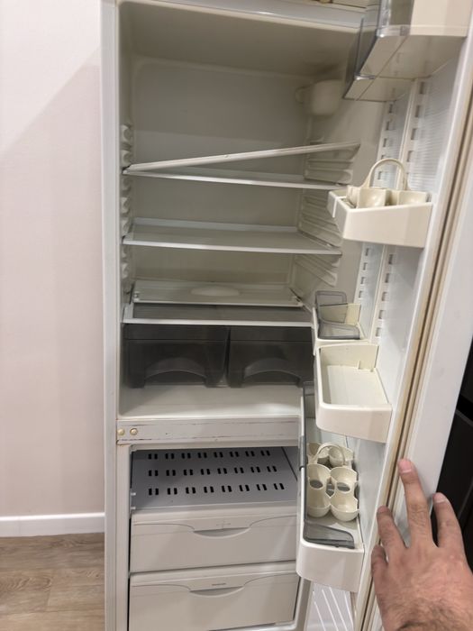 Рабочий холодильник