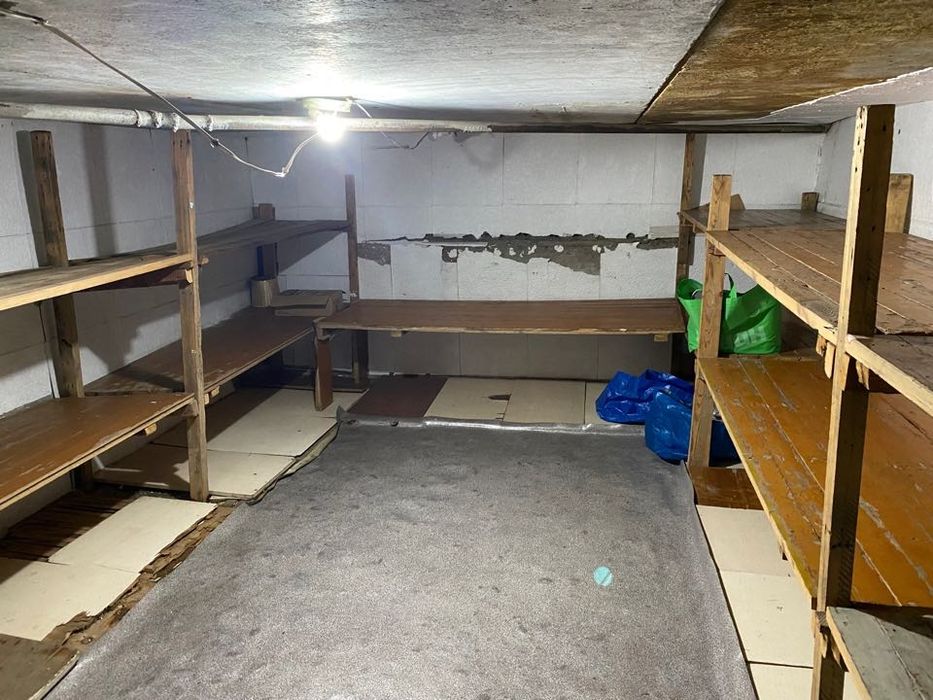 Продам магазин  "Сюрприз"