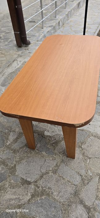 Дървена холна маса 120/60/60