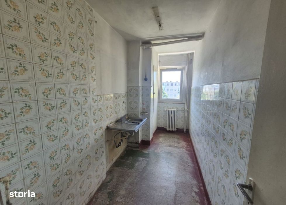 Apartament 3 camere, bloc izolat ,Vlaicu ,etaj intermediar