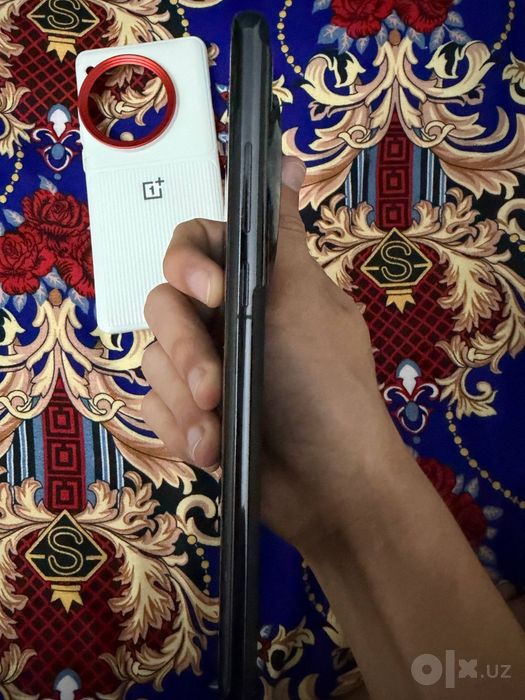 OnePlus 12 черный