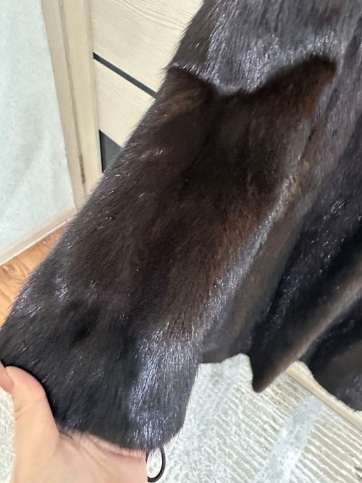 Продам норковую шубу