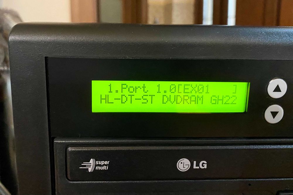 OCAZIE! Vând pachet multiplicare profesională DVD/CD