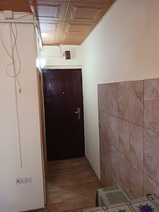 Vând Garsoniera 11mp