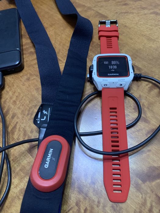 Часы Garmin Forerunner 920 xt  Бело Красные