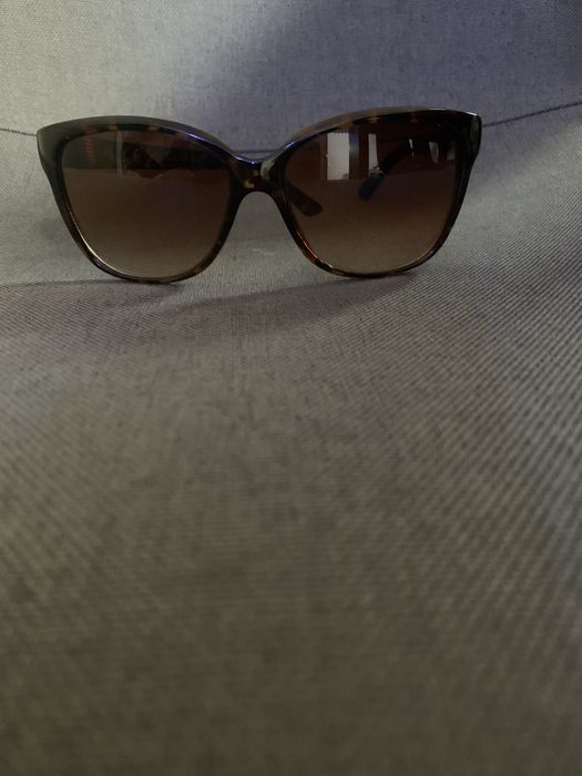 Продавам слънчеви очила Gucci