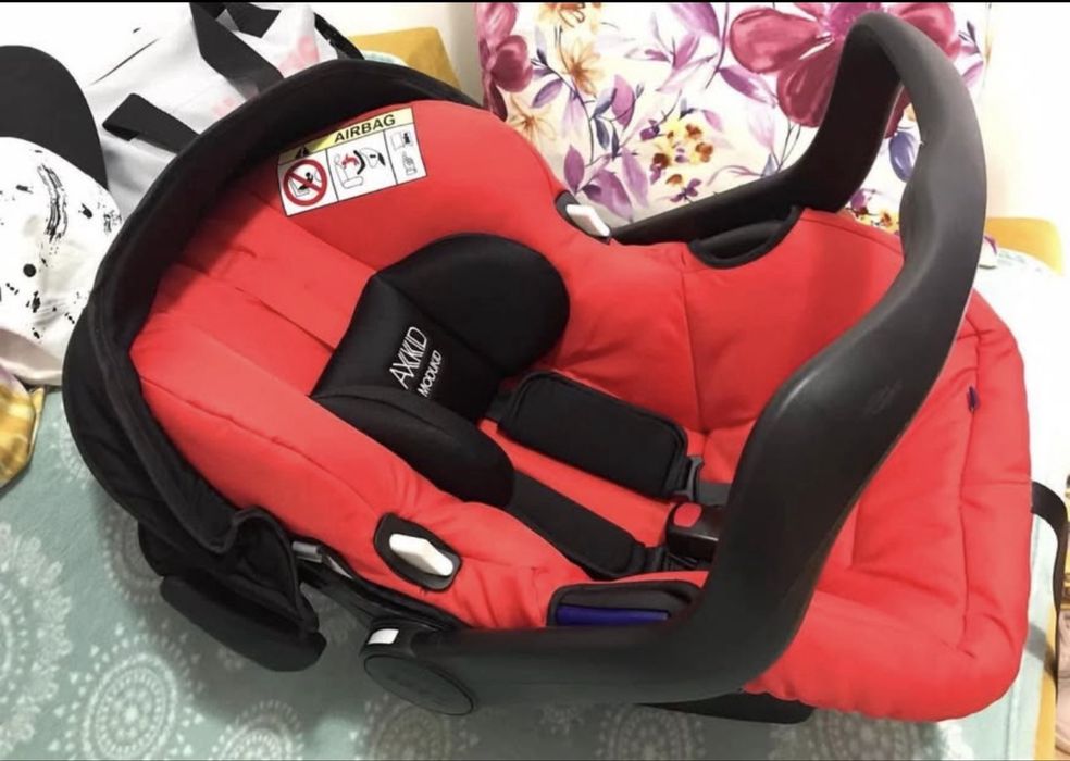 Scaun auto bebelusi Axkid Modukid