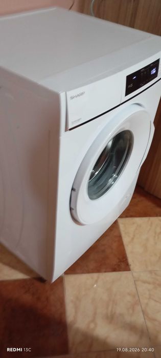 masina de spalat rufe SHARP este ca noua si muult sub pret