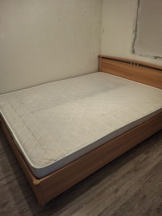 Кровать двухспальная