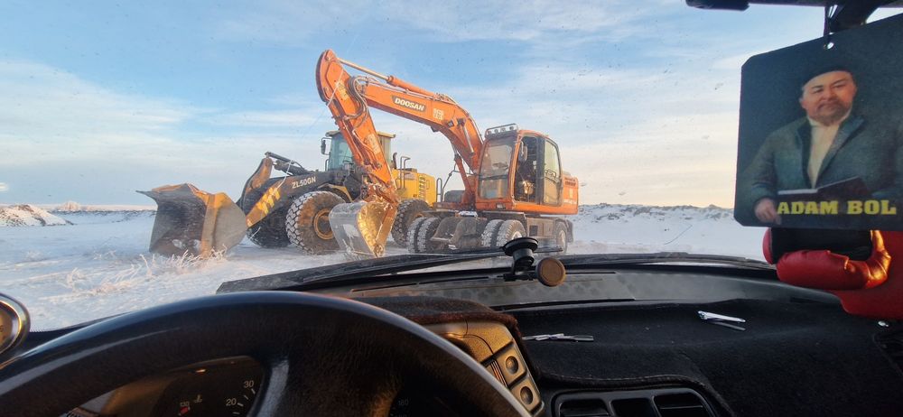 Колесный эксковатор гидромолот аренда