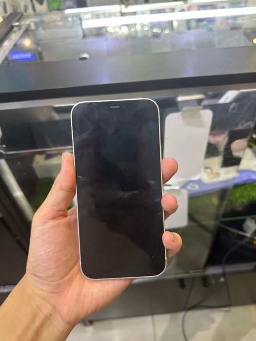 Айфон 12 память 64 гб емкость 78%