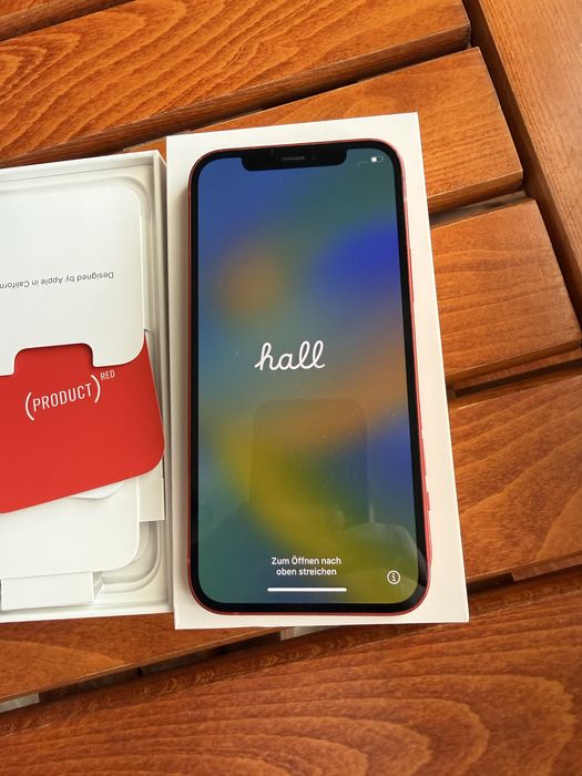 Продавам iphone 12