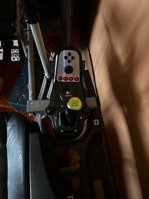 Симулатор logtech g27